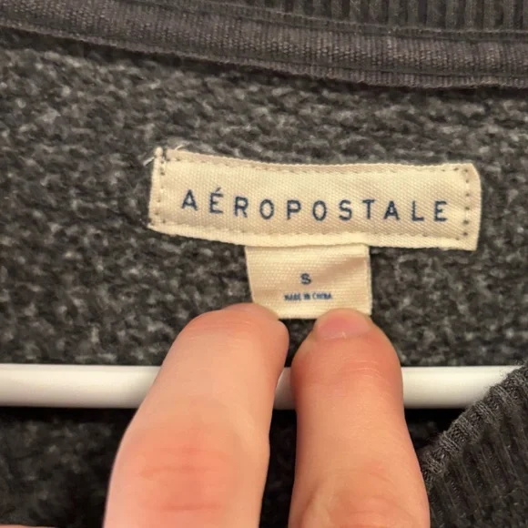 Aeropostale Gray Crewneck With Floral Embroidered Sleeves Womans Size Small - Picture 5 of 6